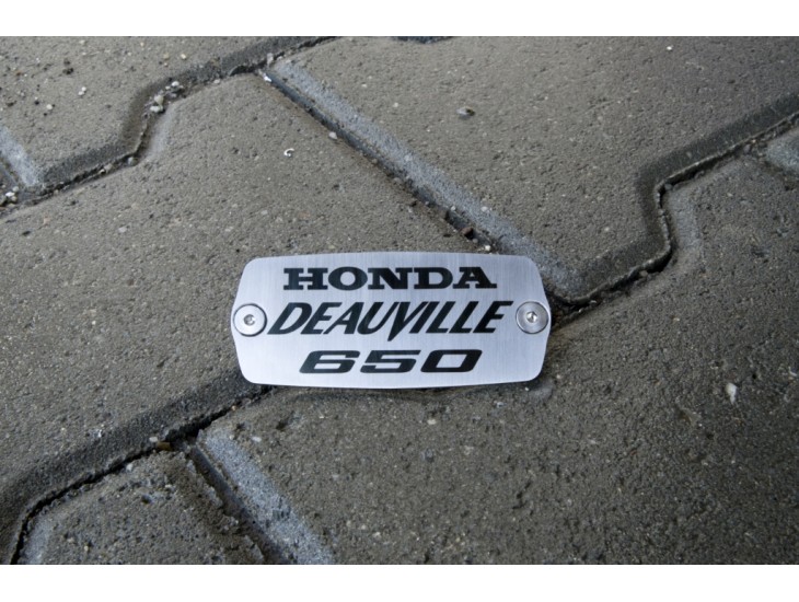 Honda NT650V - Hydraulic reservoir cover