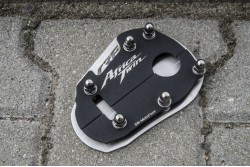 Poszerzenie stopki bocznej SM MotoFeet do Honda Africa Twin CRF1100 AT i ATAS 2024-