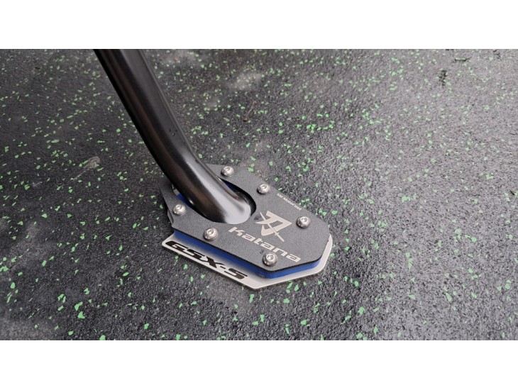 SM MotoFeet side stand extension for Suzuki GSX-S1000S Katana 2019-2024