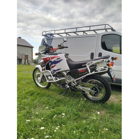 SM MotoFeet Chain Guard – Honda XRV750 Africa Twin