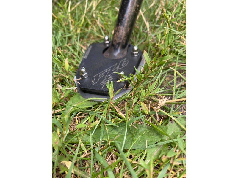 SM MotoFeet side stand extension for Yamaha FZ6 2004-2009