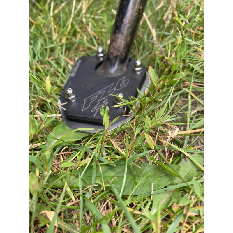 SM MotoFeet side stand extension for Yamaha FZ6 2004-2009