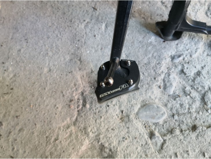 SM MotoFeet side stand extension for Suzuki GSX1250F/FA 2010-2017