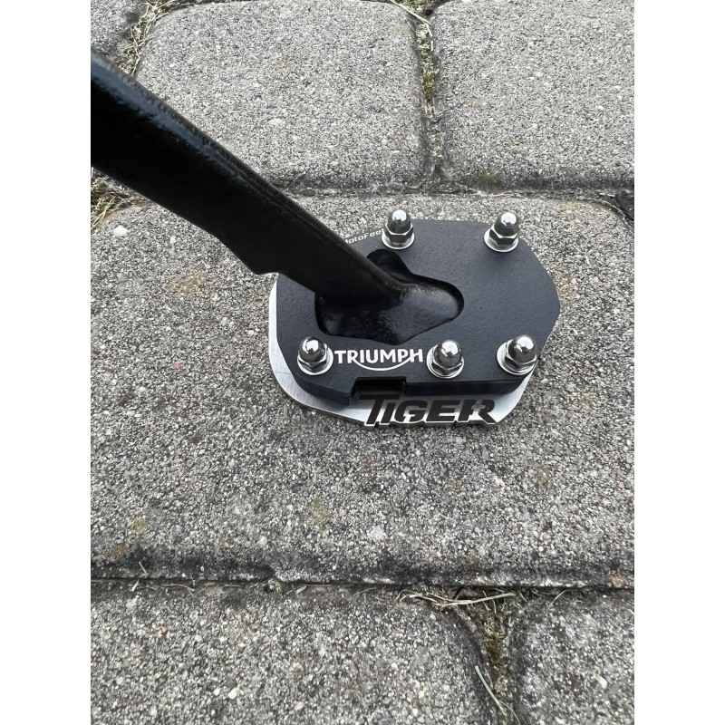 SM MotoFeet side stand extension for Triumph Tiger 1050 2007-2014