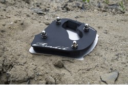 Poszerzenie stopki bocznej SM MotoFeet do Suzuki GSF 650 2007-2016